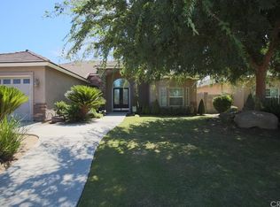 1555 Hillsboro Ave, Madera, CA