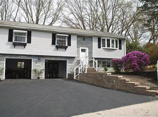 32 Wendy Way, West Warwick, RI 02893