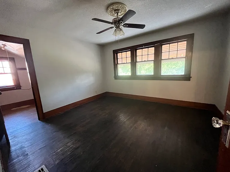 548 W Macon St #1/2 — Photo 6
