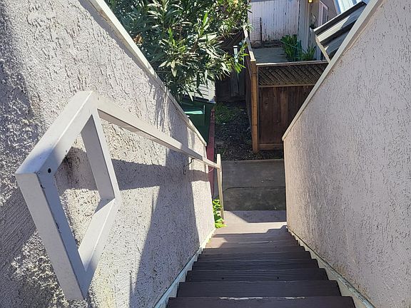 Very private apartment!