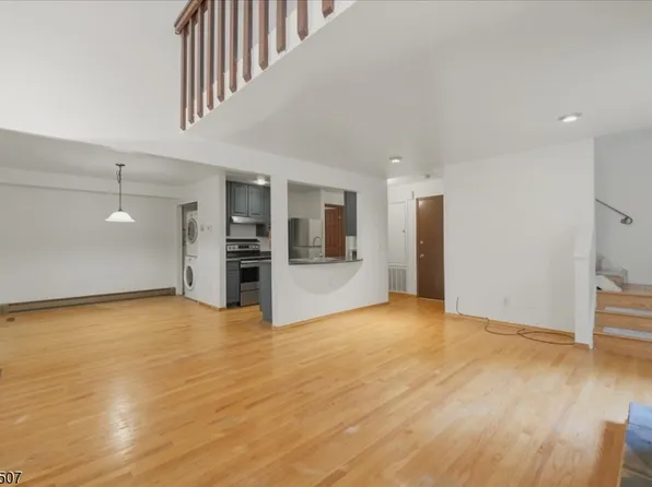 17 Village Way #6, Vernon Twp., NJ 07462