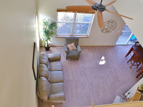 4th image of 521 Heritage Ct
