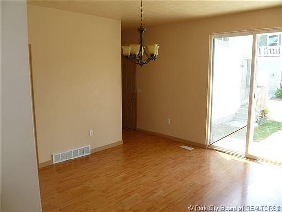 4th image of 11606 S Roselawn Way
