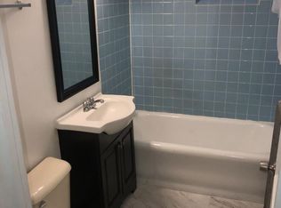 1949 E 73rd Pl APT 2B, Chicago, IL 60649