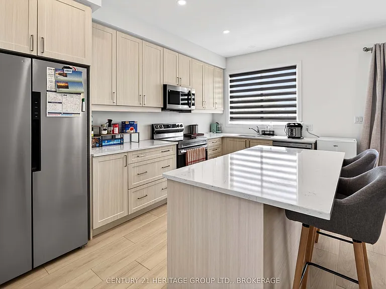 189 Superior Dr — Photo 16