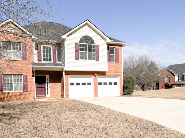 3382 Rockmill Dr, Ellenwood, GA 30294