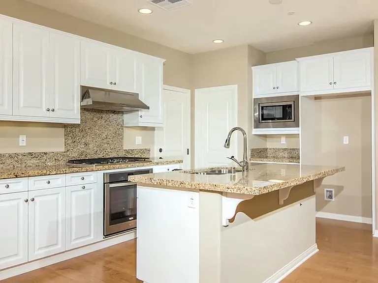 2680 E Santa Fe Rd — Photo 20