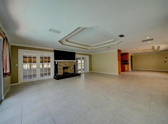 3rd image of 390 Orion Ct