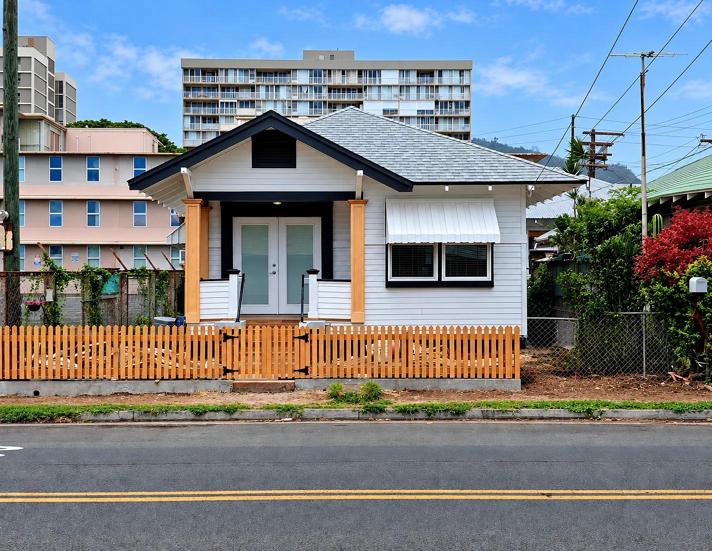 1812 Young St — Photo 2