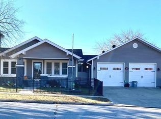 228 E 5th Ave, Bristow, OK 74010