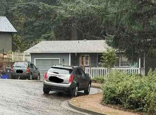 24715 Forest Ct, Veneta, OR 97487