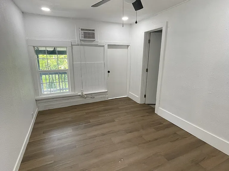 2715 Woodlawn Blvd — Photo 8