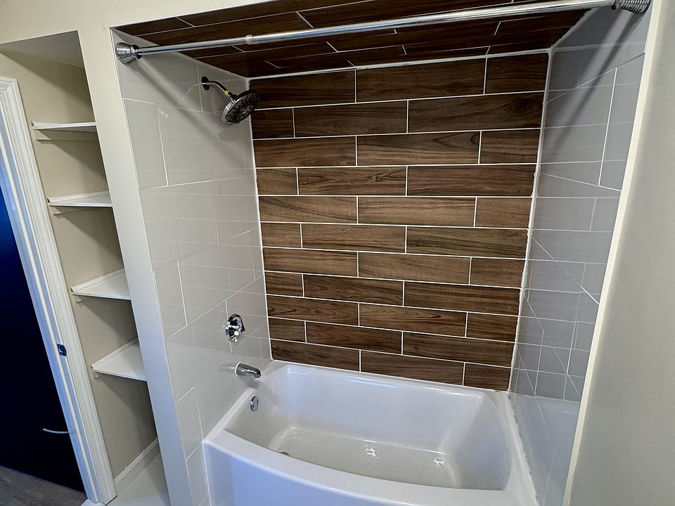 Downstairs Bath Shower