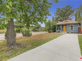 395 N Holliston Ave, Pasadena, CA