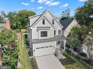 1905 N Taylor St, Arlington, VA 22207