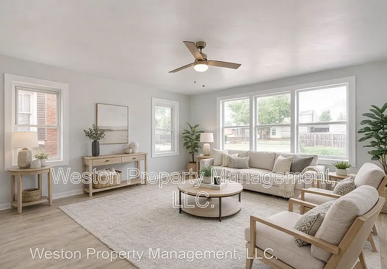 711 NW 30th St #4 — Photo 10