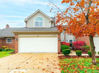 18689 Hilltop Blvd, Riverview, MI