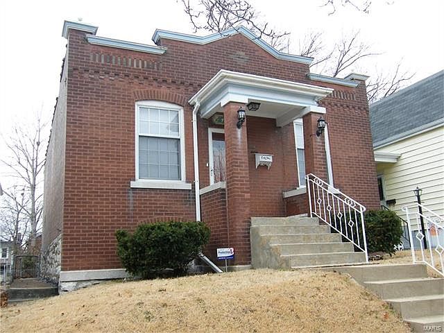 1st image of 4742 Dahlia Ave