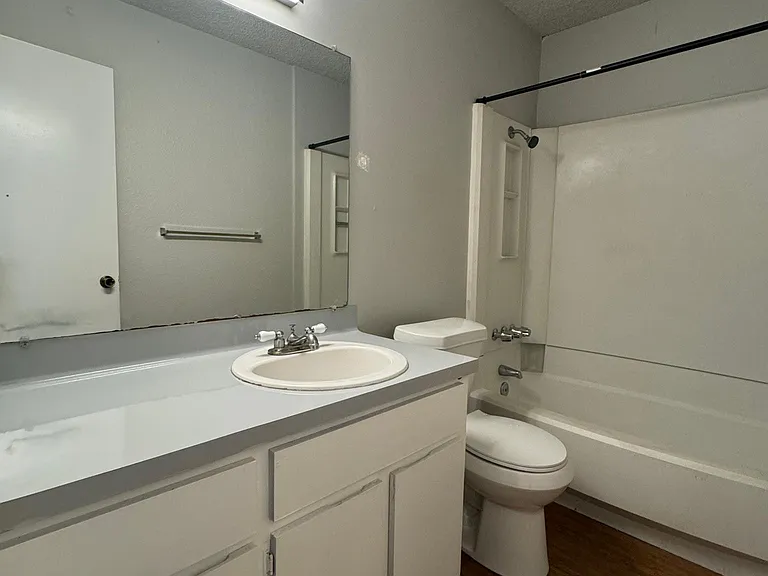 2116 Gaston Place Dr #B — Photo 18