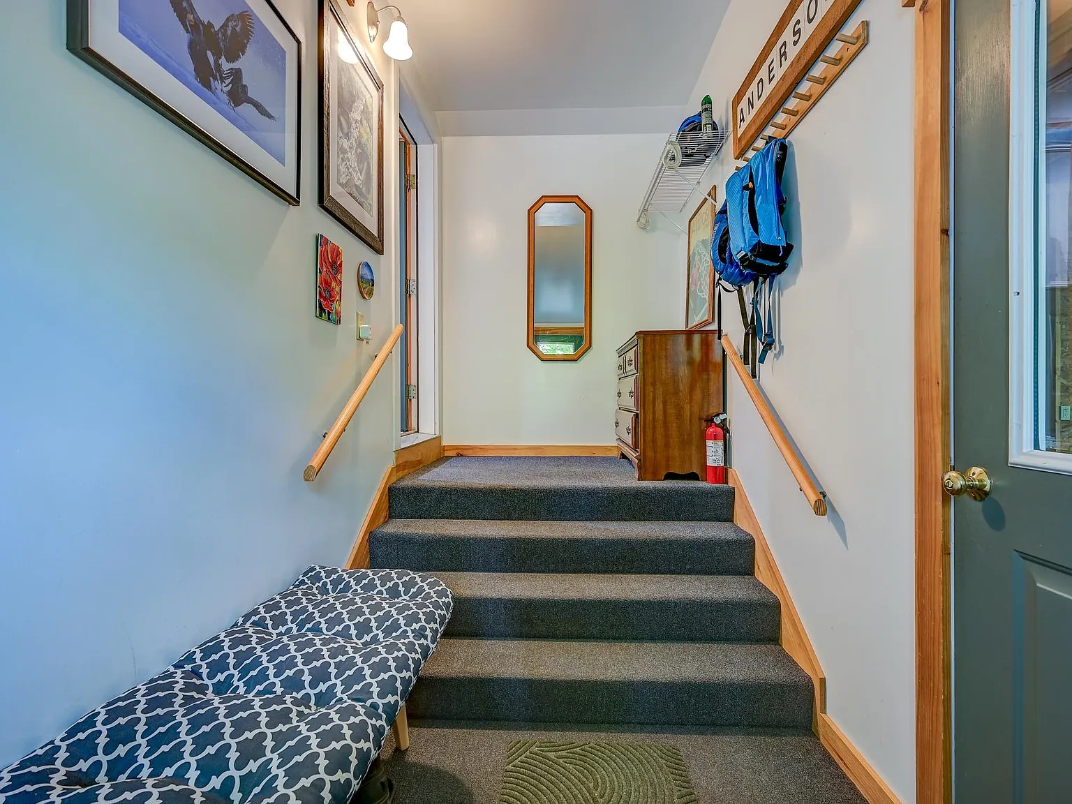 3 bed, 2.0 bath, 1583 sqft, $2,700 — Photo 4
