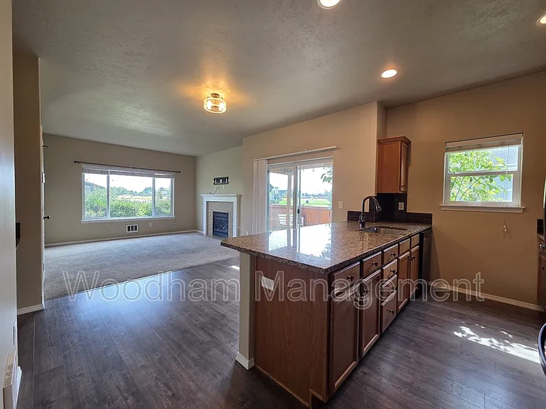 393 Water Lily Dr — Photo 3
