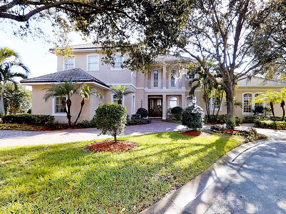 1st image of 130 Rivercove Ln
