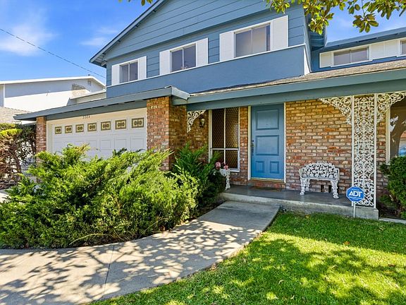 4th image of 3384 Meridian Ave