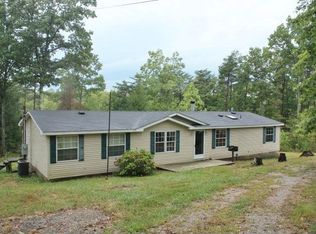 290 Roysden Ln, Jamestown, TN 38556