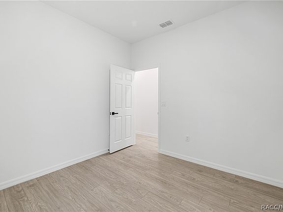 3rd image of 10020 N Deltona Blvd