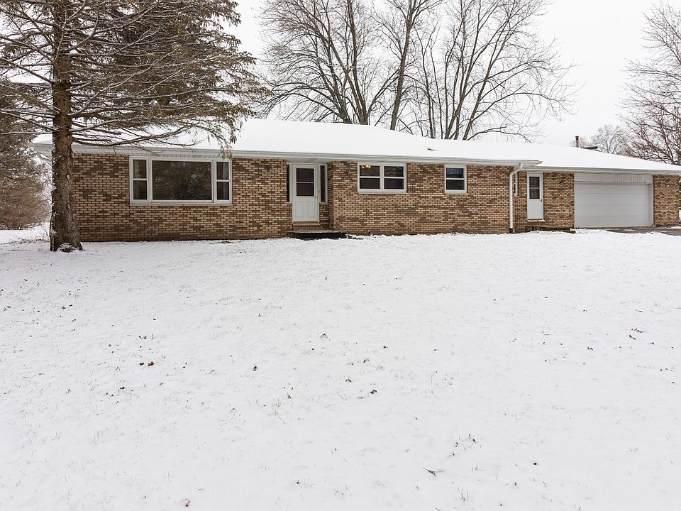 1st image of 3143 Royal Oaks Dr