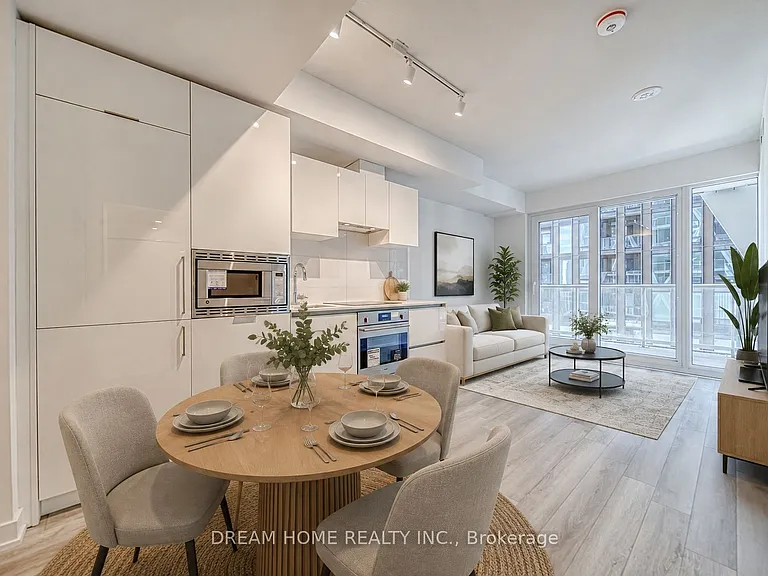 230 Simcoe St #1921 — Photo 25