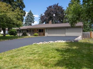 1944 9th St NW, New Brighton, MN 55112