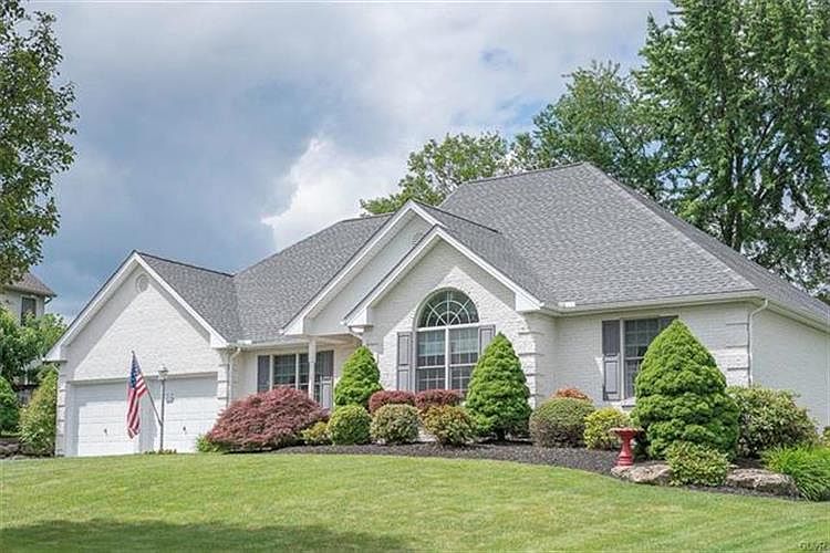 1st image of 4 Midland Dr