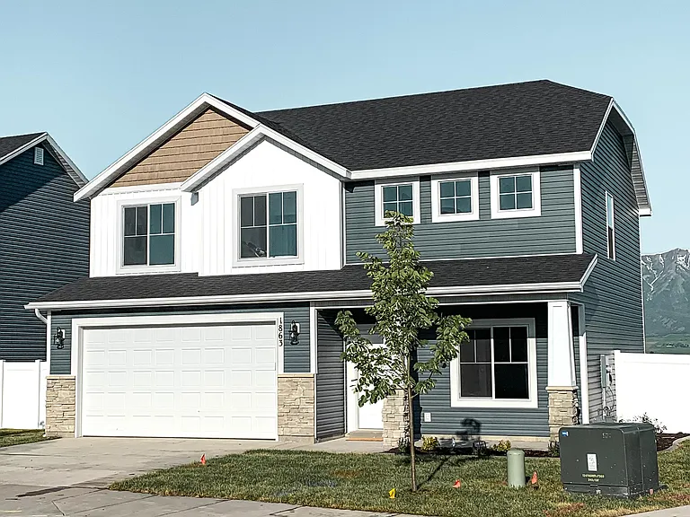 1863 S 1425 W — Photo 1