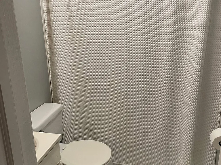 24 Pearl St #2 — Photo 5