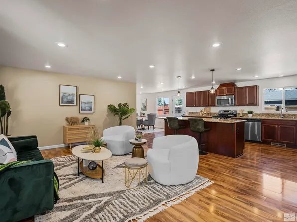 700 Ferris Ln, Reno, NV 89509