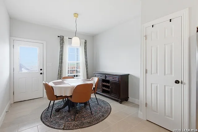 12122 Canyon Rock Ln — Photo 12