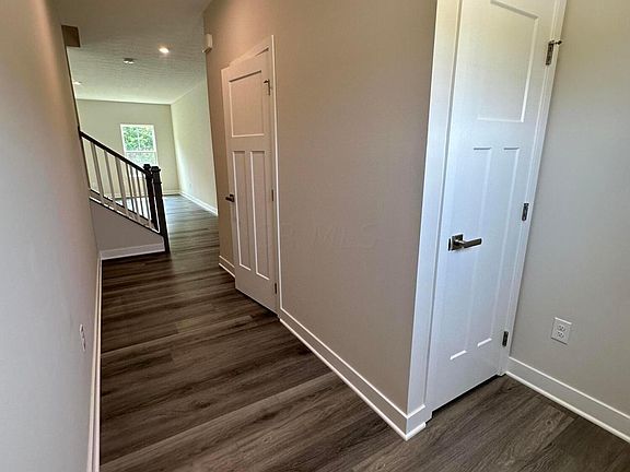 3rd image of 3873 Mason Ln