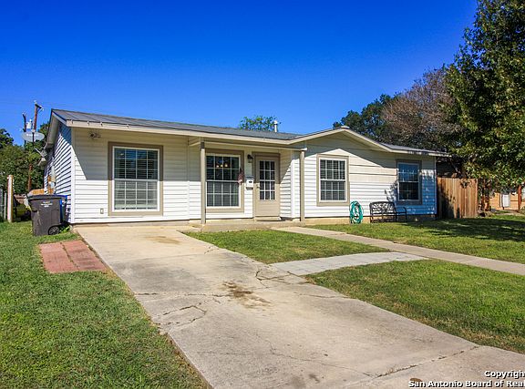 2nd image of 3627 Southport Dr