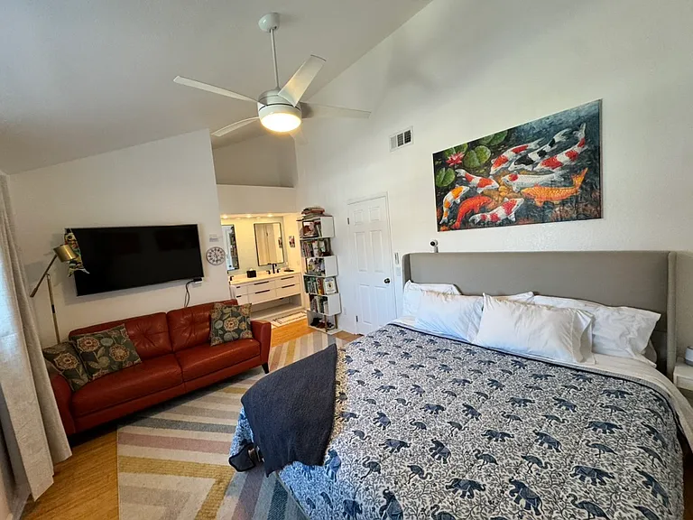 525 Summer View Cir #525 — Photo 9