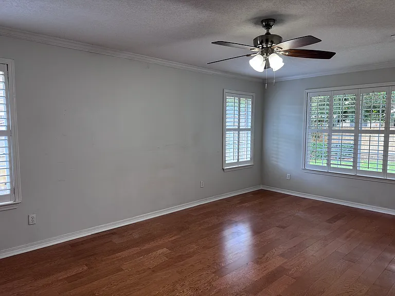1113 Crane Cove Blvd — Photo 17
