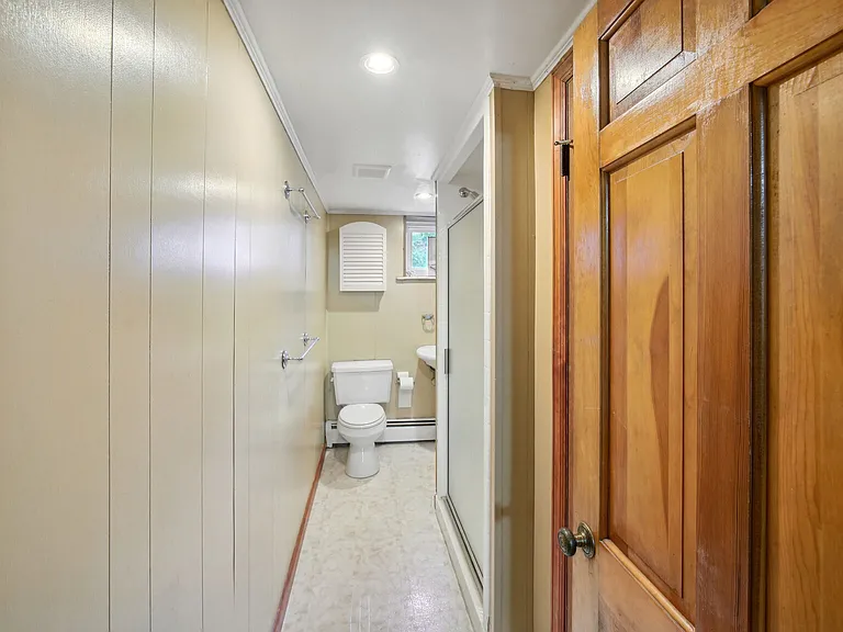 4322 Cross Country Dr — Photo 4