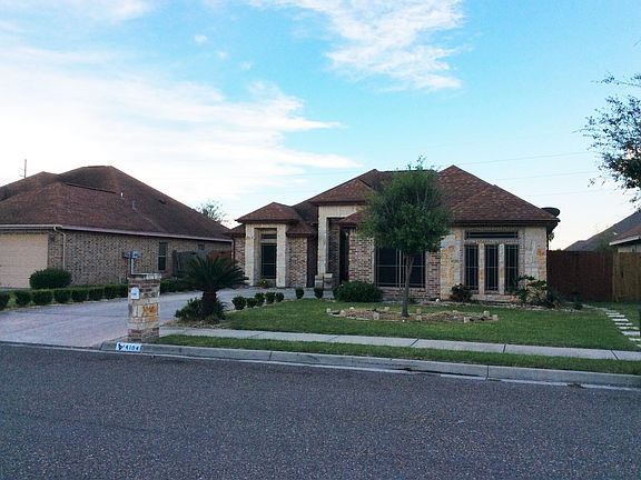 3rd image of 4109 N Violet Ave