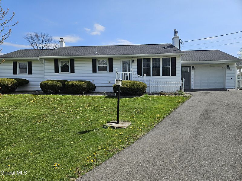 3rd image of 966 Fort Hunter Road
