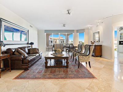 733 Crandon Blvd #PENTHOUSE 6, Key Biscayne, FL, 33149