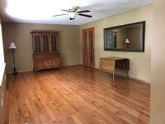 Formal Living &/or Dining Rm