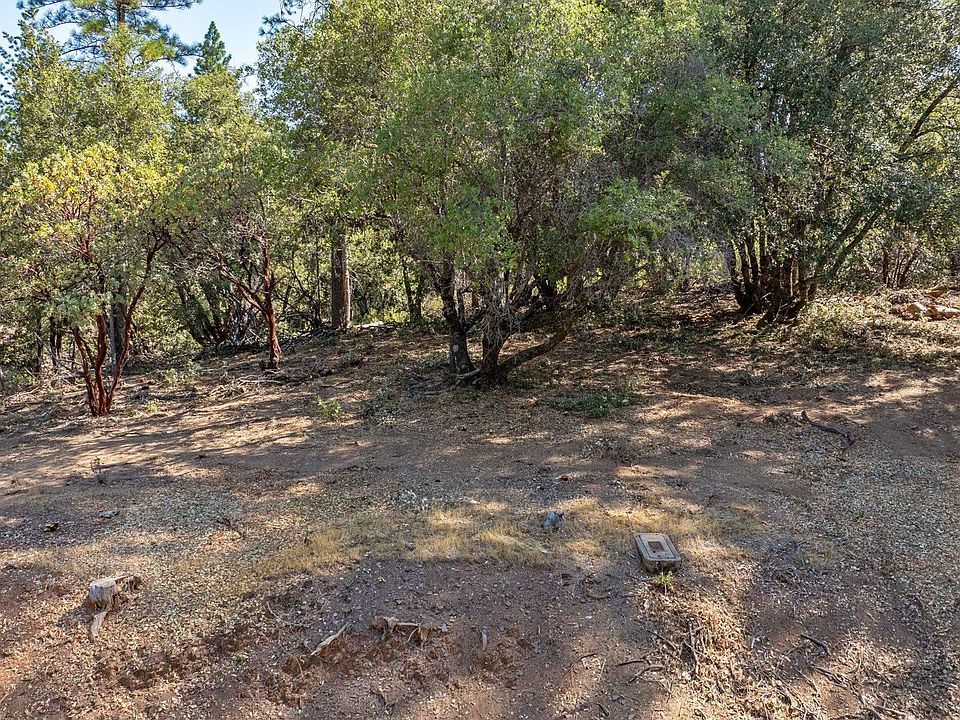 1st image of 18465 Harper Rd