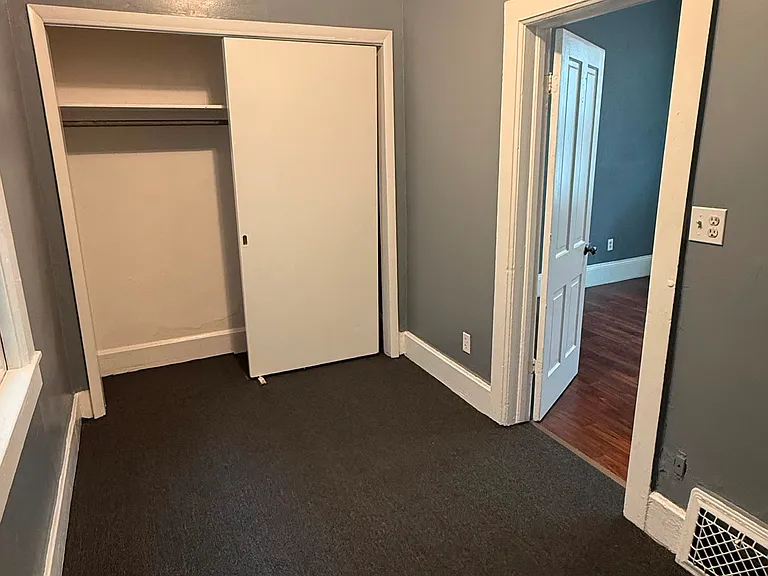 1408 W Greenfield Ave #1408 — Photo 5