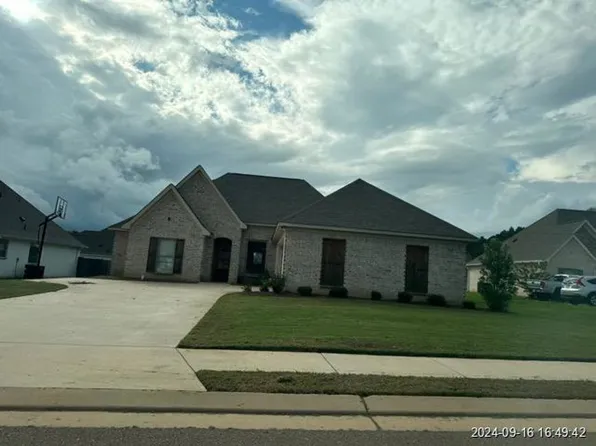 656 Wild Horse Ln, Brandon, MS 39042