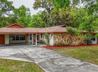 12 Spring Lake Way, Ocala, FL 34472